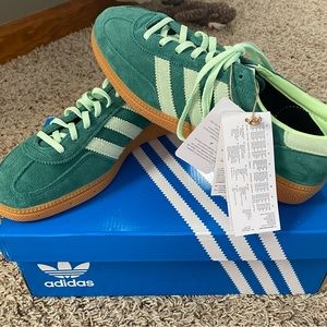 Women’s Adidas Handball Spezial Sneakers-Size 8.5